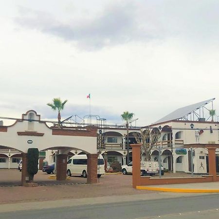 State Inn Chihuahua Buitenkant foto