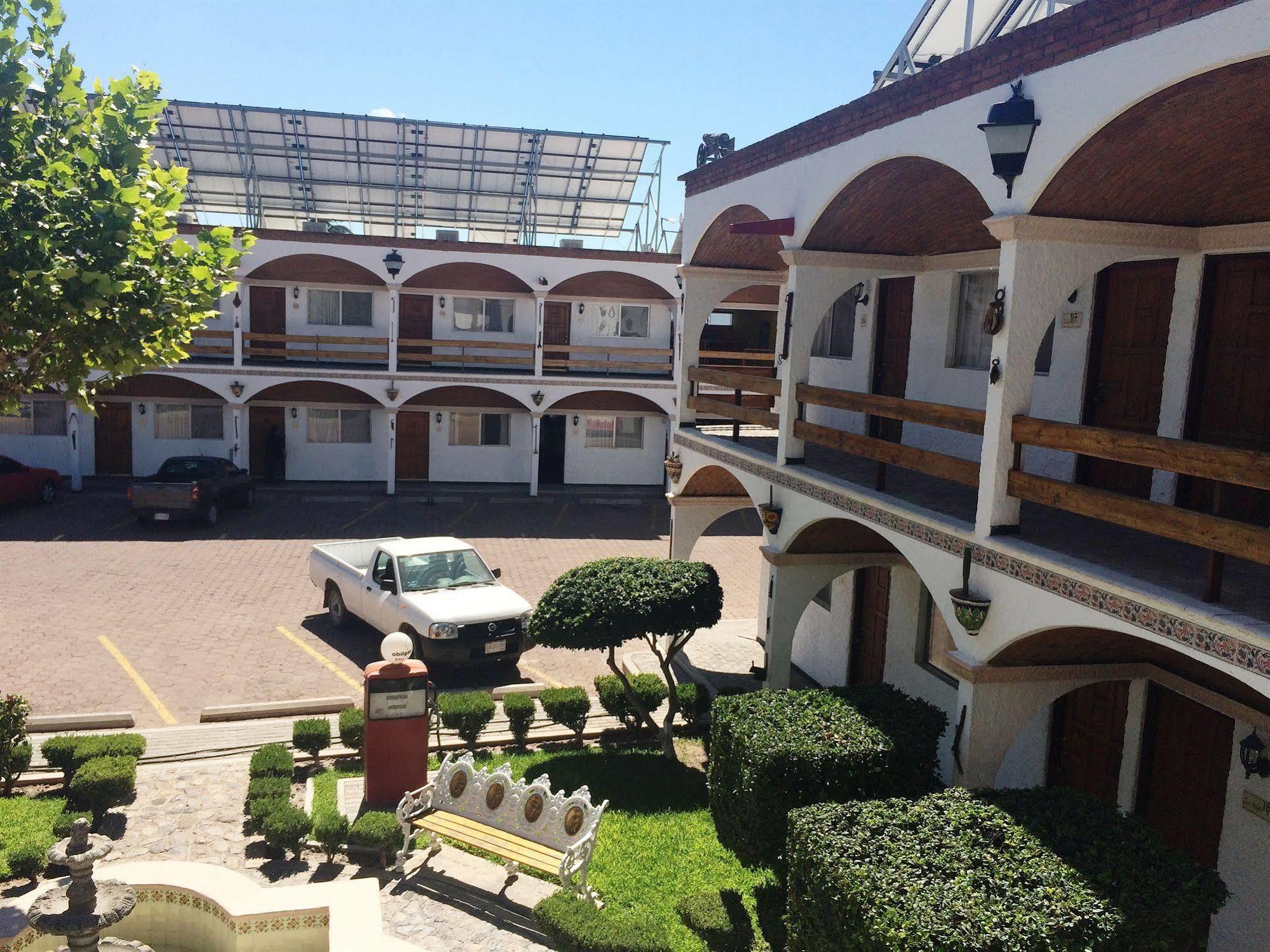State Inn Chihuahua Buitenkant foto