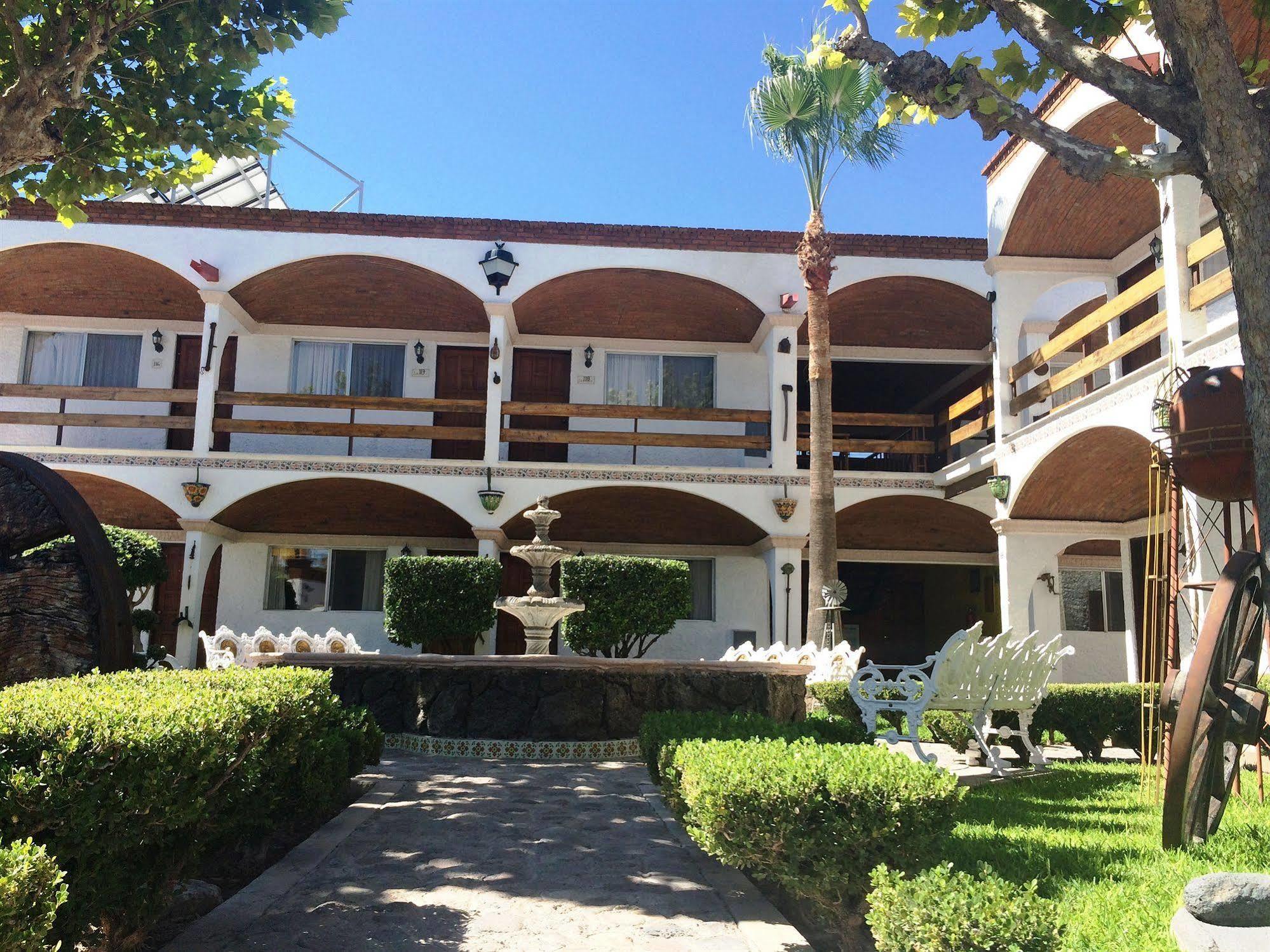 State Inn Chihuahua Buitenkant foto