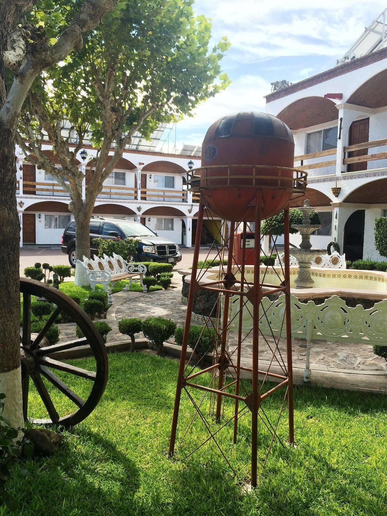 State Inn Chihuahua Buitenkant foto