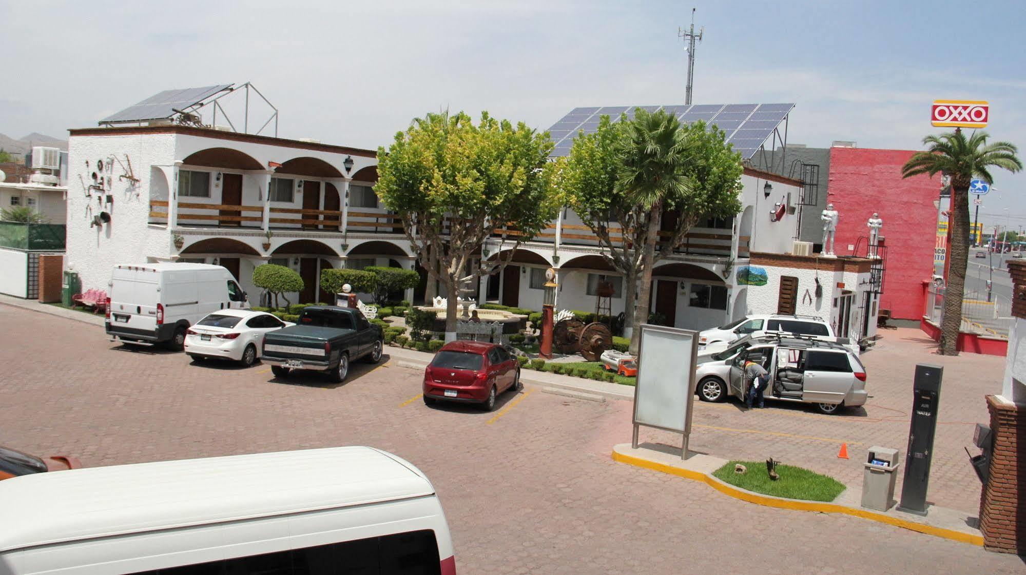 State Inn Chihuahua Buitenkant foto