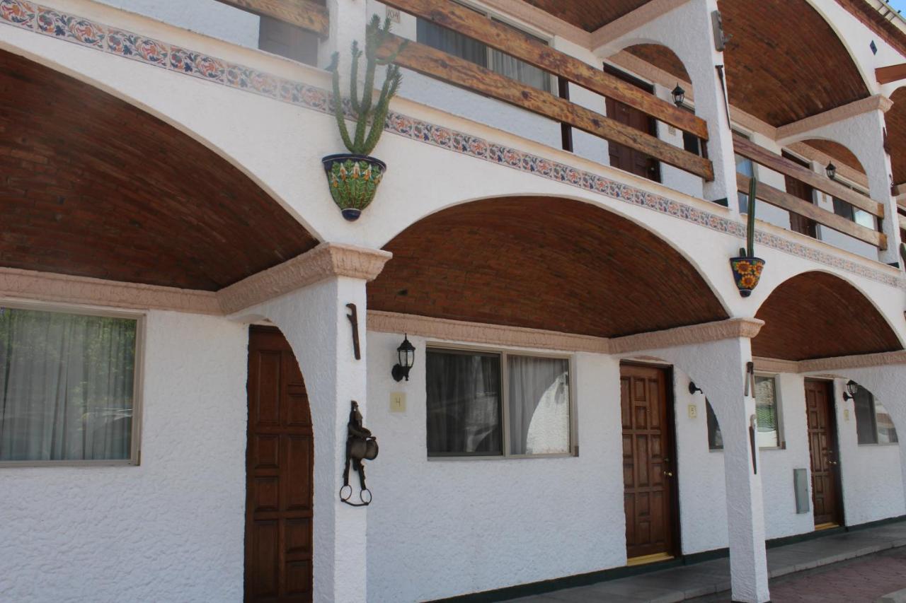 State Inn Chihuahua Buitenkant foto